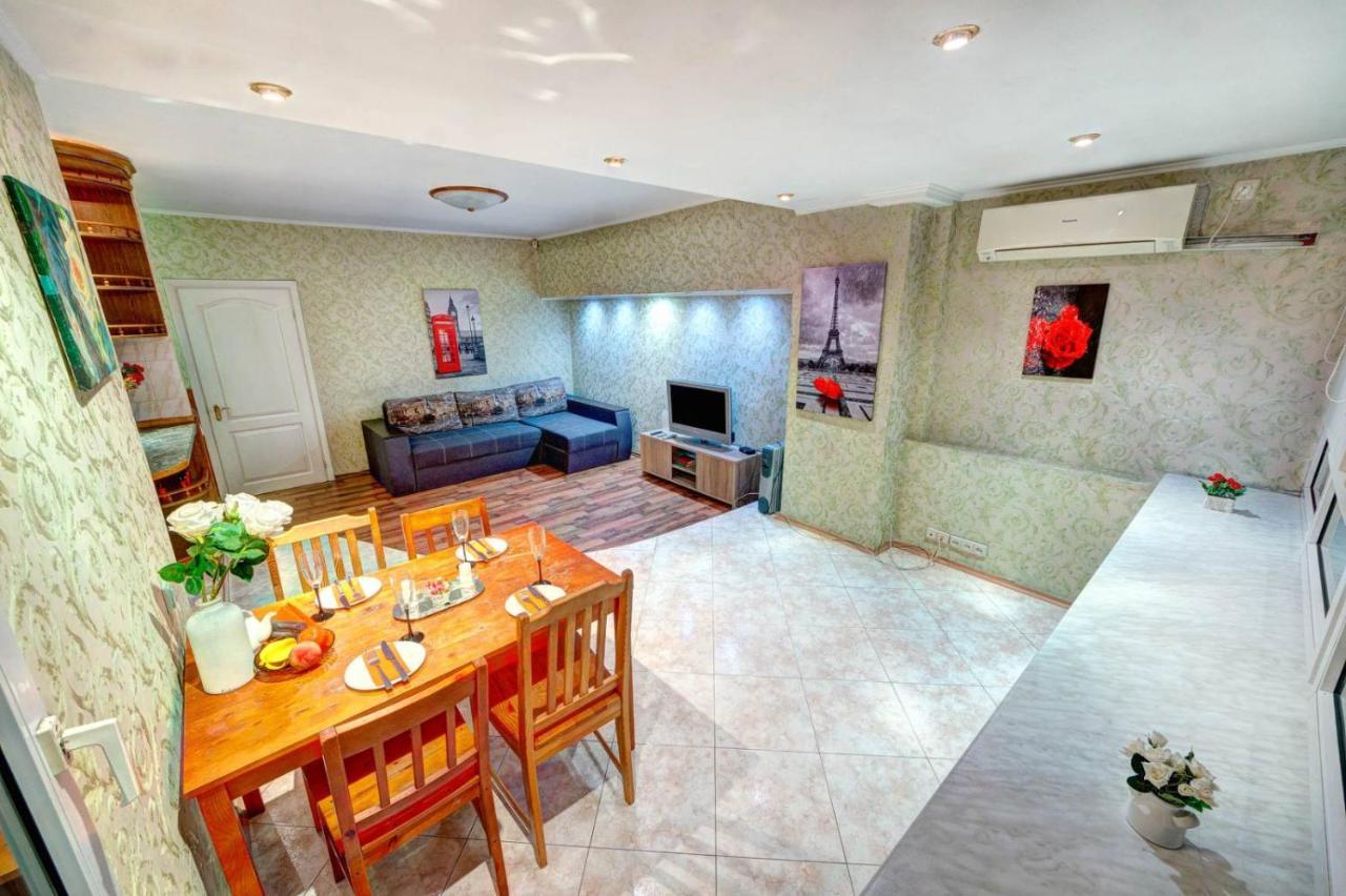 קייב Apartments Of Bogdan Khmelnitsky מראה חיצוני תמונה